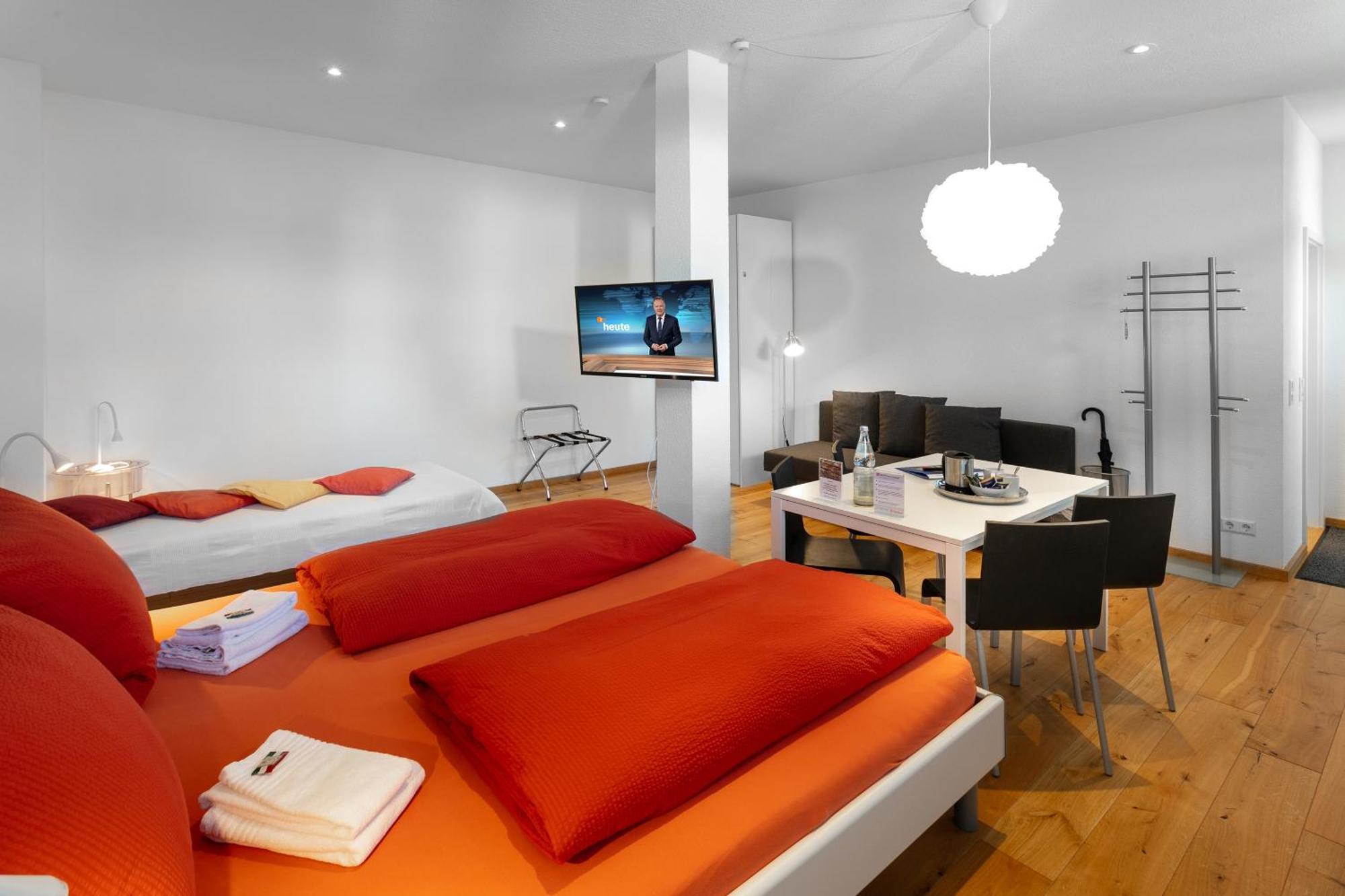Pensionsieben Das Andere Hotel Lörrach Екстериор снимка