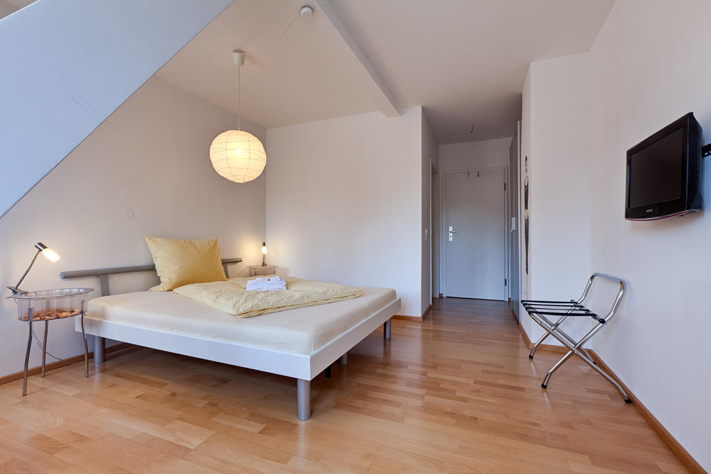Pensionsieben Das Andere Hotel Lörrach Стая снимка