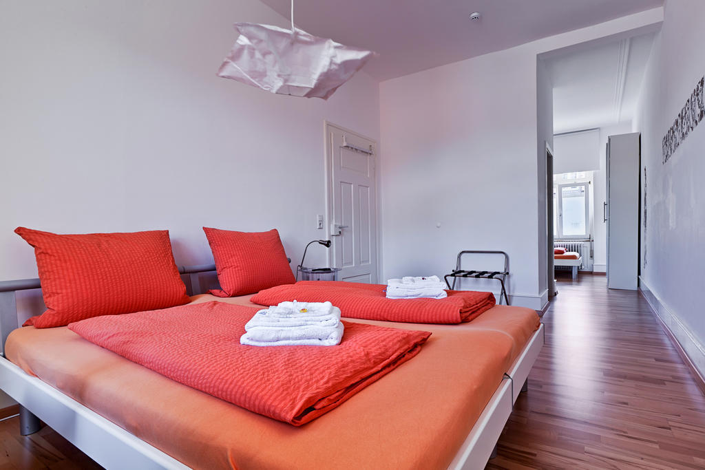 Pensionsieben Das Andere Hotel Lörrach Стая снимка